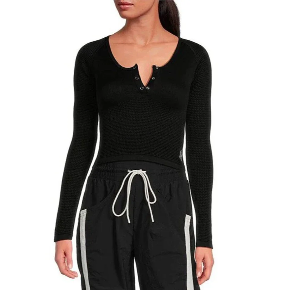 $68 NWT Free People FP Movement Bail Out Long Sleeve Layer Tee Shirt Black M/L